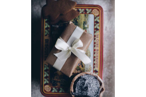 satin ribbon bow